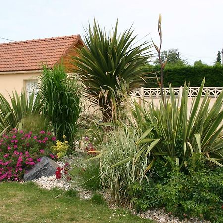 Gite Des Galets Saint-Léonard Buitenkant foto