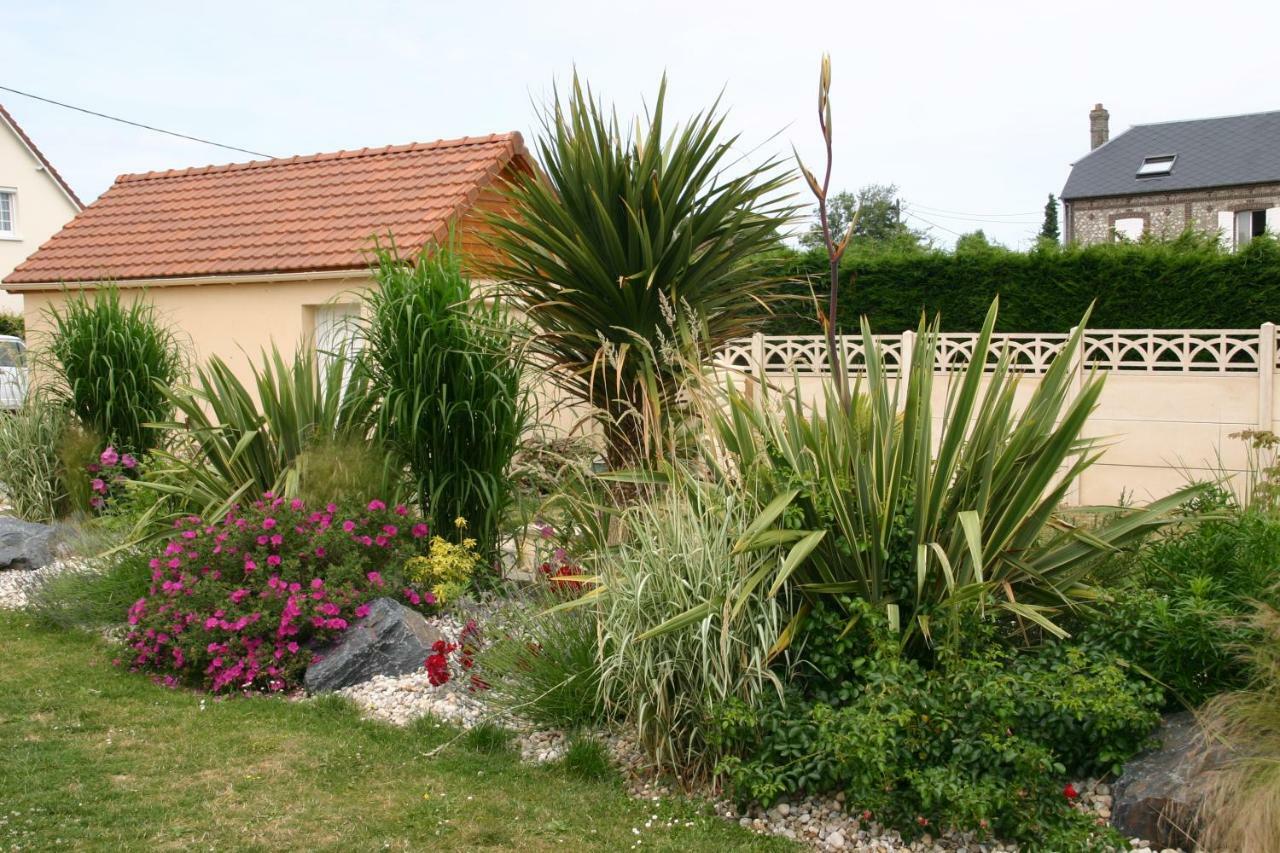 Gite Des Galets Saint-Léonard Buitenkant foto